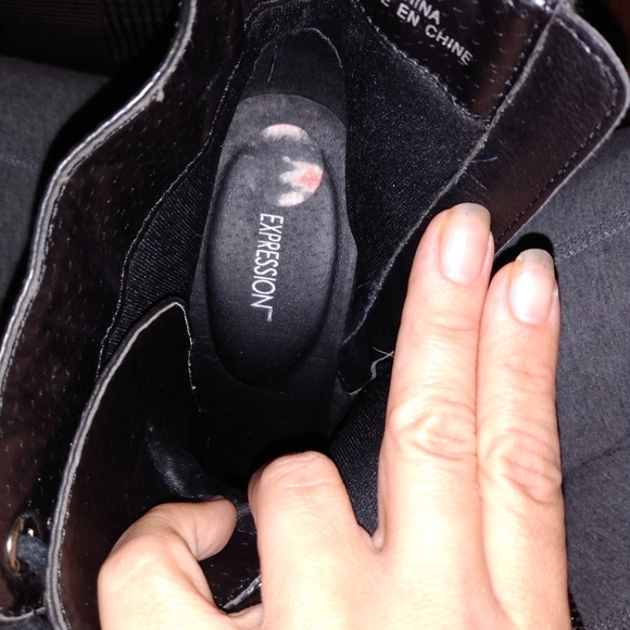 Expression booties - Picture 2 of 2